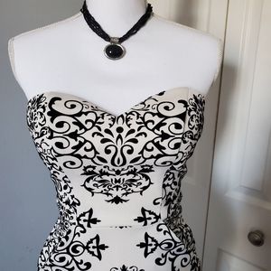 B. Darlin size 0 juniors strapless cream and black dress